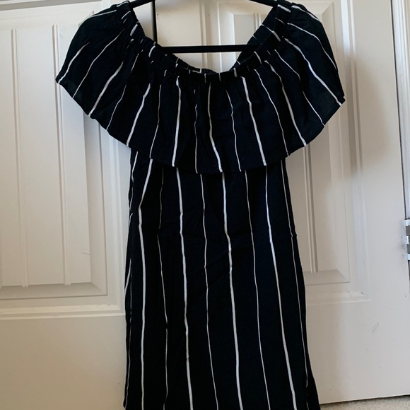 Stripped Forever 21 Dress Off the Shoulder - Picture 2 of 6